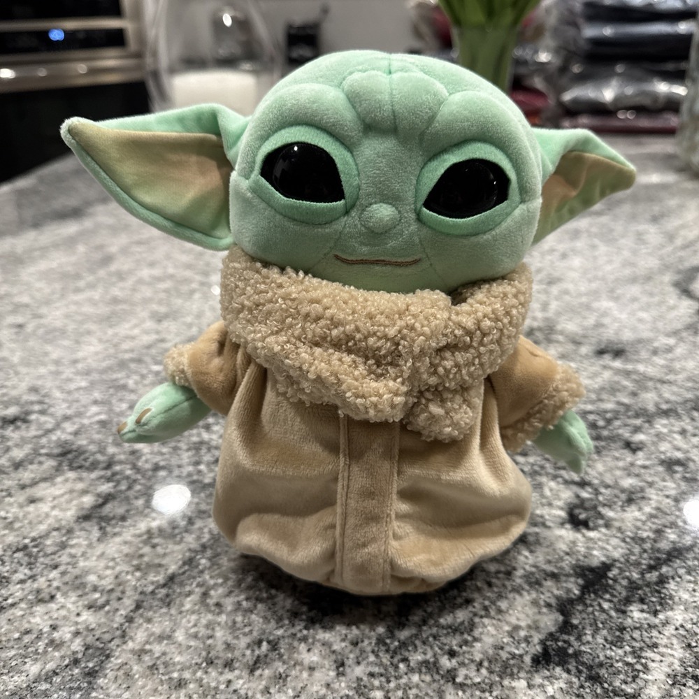 Mattel Star Wars Grogu 8-Inch Plush - The Mandalorian - Great Condition